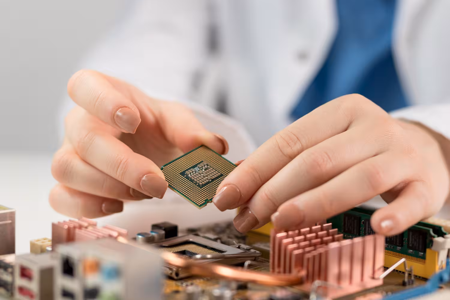 Semiconductor wafer and advanced chip manufacturing equipment