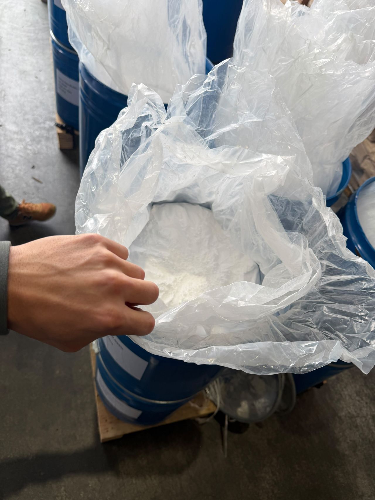 Yttrium oxide material for commercial and recurring supply requirements